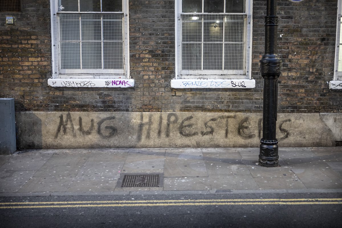 MUG HIPESTERS