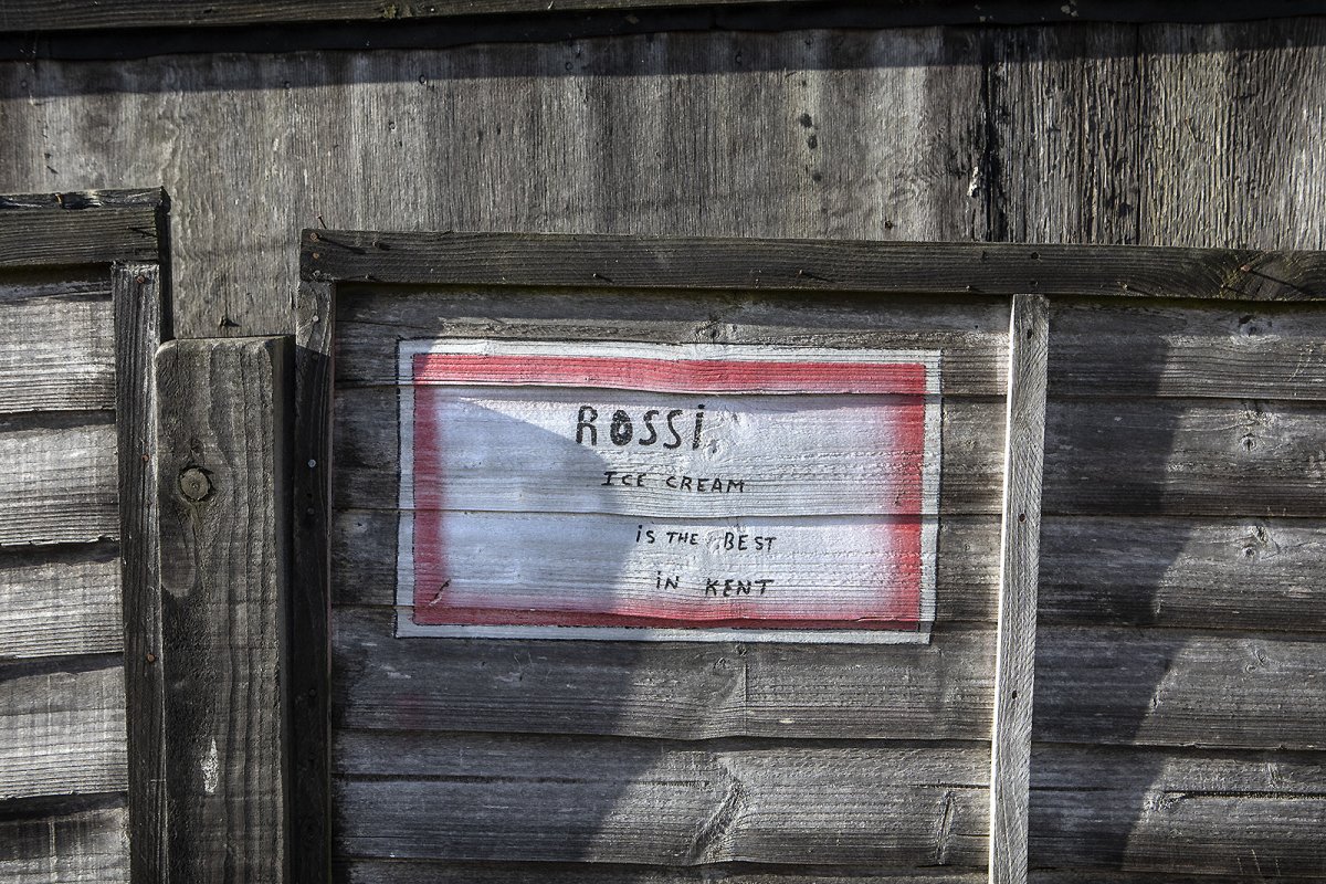 ROSSi ICE CREAM