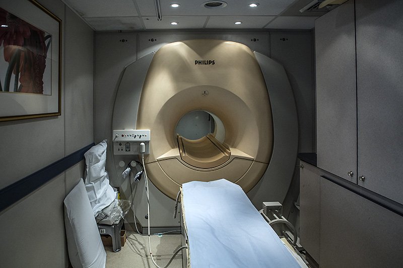 MRI