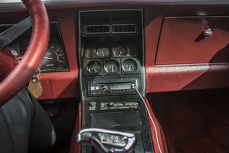 80s interior
